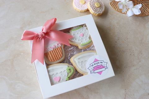 Tea and cup-cake cookie