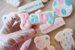 Baby shower / gender reveal cookies